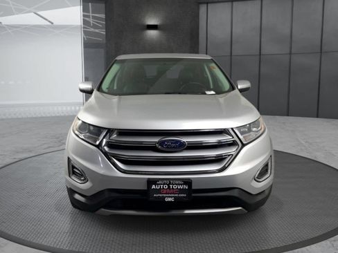 Used 2018 Ford Edge Titanium AWD/4WD image 2