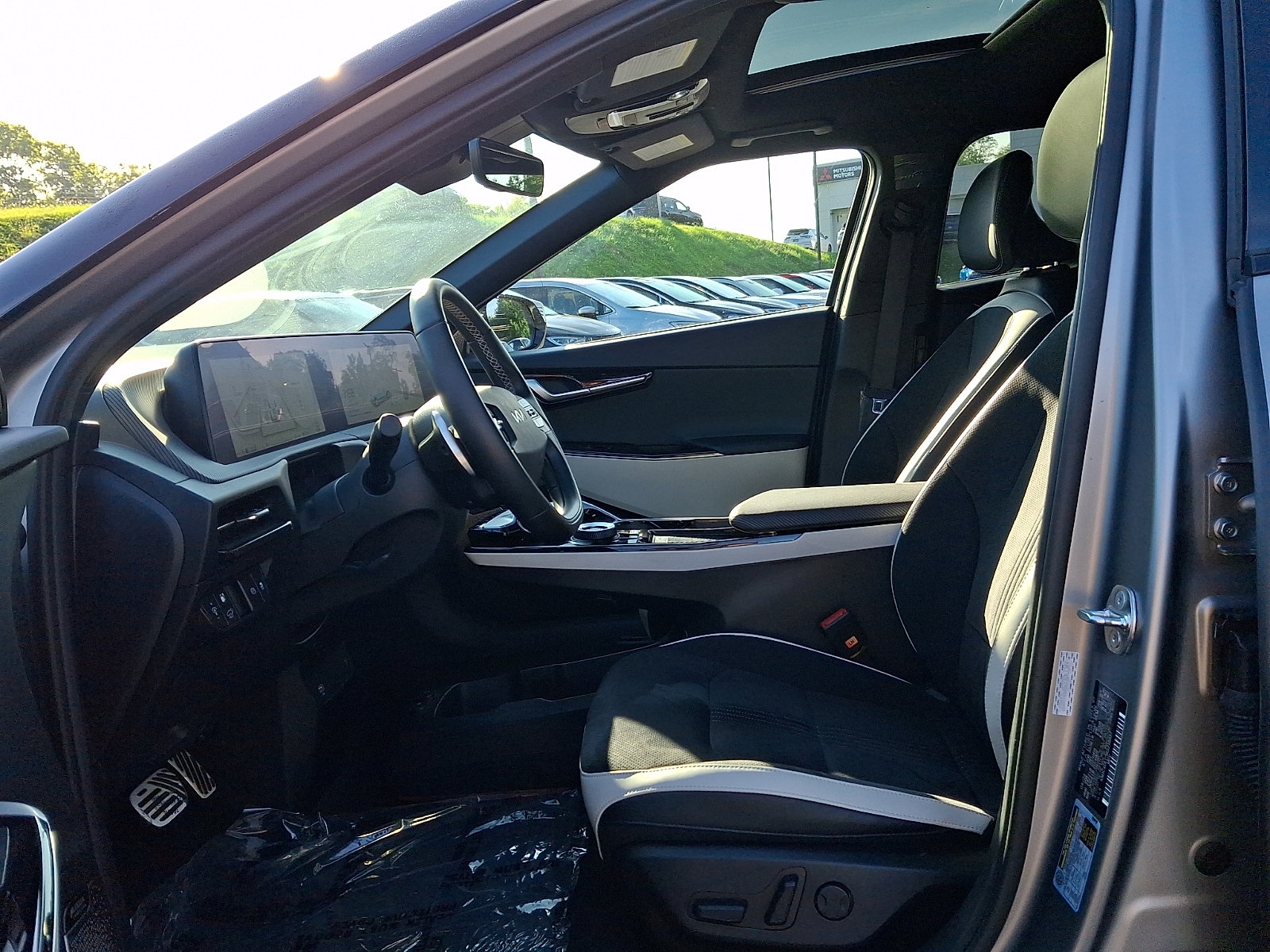 Used 2024 Kia EV6 GT-Line AWD/4WD image 13