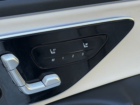 Used 2025 Mercedes-Benz E 350 Sedan image 9