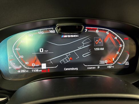 Used 2022 BMW M550i xDrive w/ Executive Package image 15