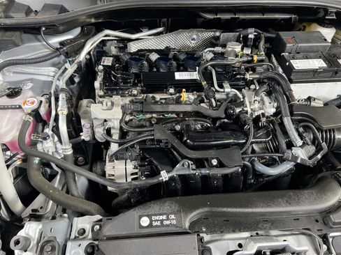 Used 2023 Toyota Corolla Cross L image 27