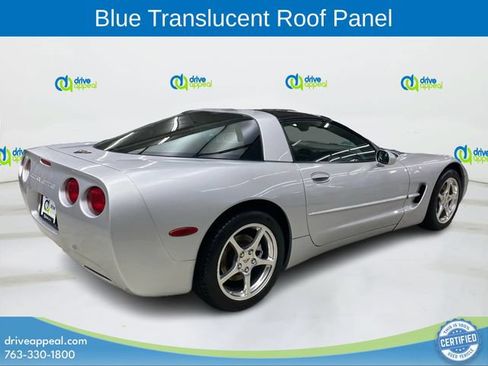 Used 2001 Chevrolet Corvette Coupe w/ Preferred Equipment Group2 RWD image 5