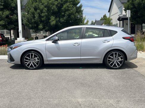 Certified 2025 Subaru Impreza 2.0i Sport AWD/4WD image 3