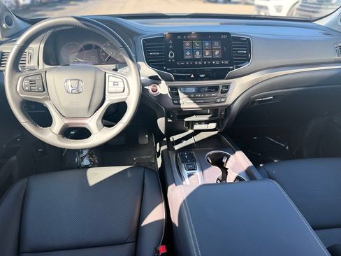 Used 2025 Honda Ridgeline RTL image 11