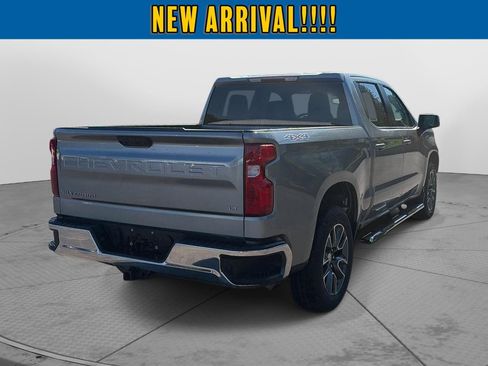 Used 2023 Chevrolet Silverado 1500 LT AWD/4WD image 5