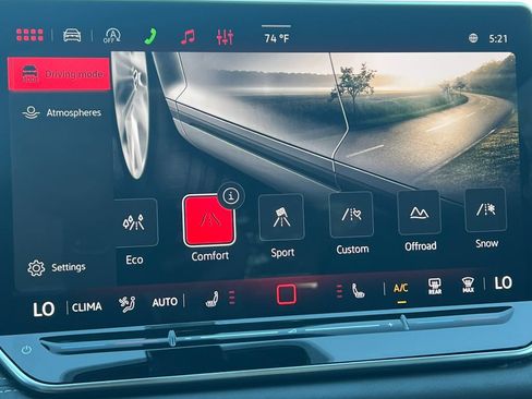 New 2026 Volkswagen Tiguan SE R-Line AWD/4WD image 25