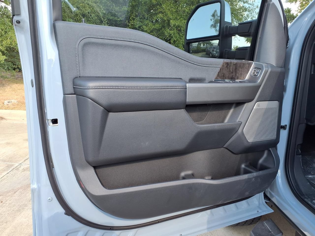 New 2026 Ford F350 Lariat w/ Lariat Premium Package AWD/4WD image 22