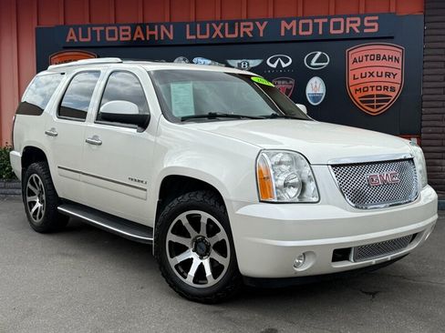 Used 2011 GMC Yukon Denali AWD/4WD image 1