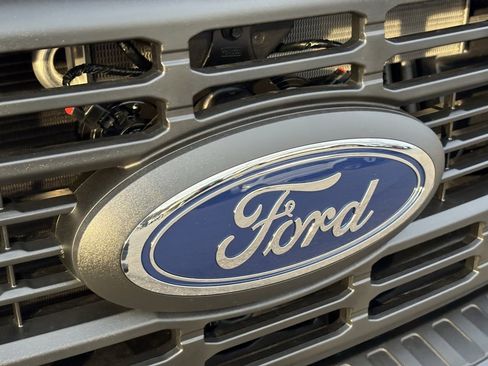 New 2026 Ford F250 XL w/ XL Off-Road Package image 9