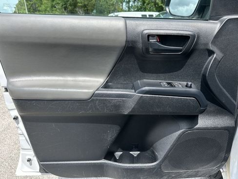Used 2021 Toyota Tacoma SR AWD/4WD image 22