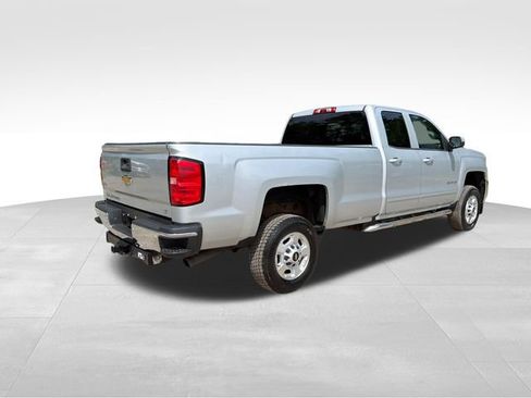 Used 2018 Chevrolet Silverado 2500 LT AWD/4WD image 3