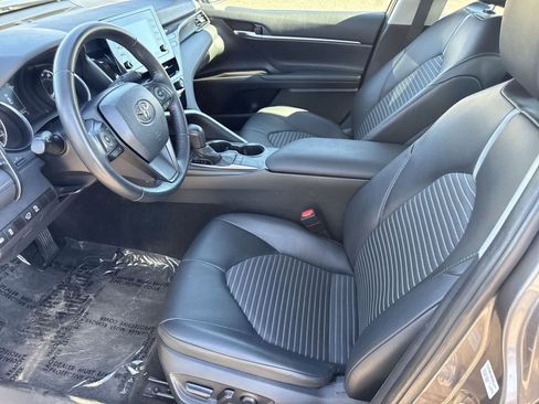 Used 2024 Toyota Camry SE image 17