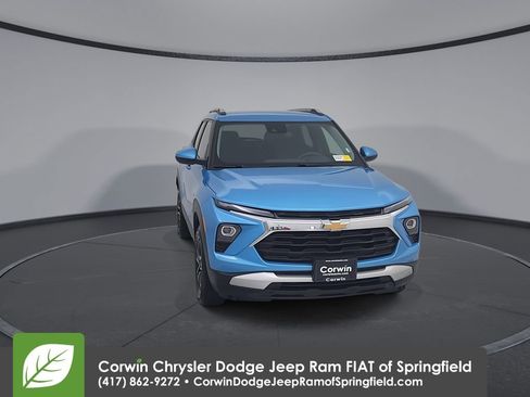 Used 2025 Chevrolet TrailBlazer LT image 4