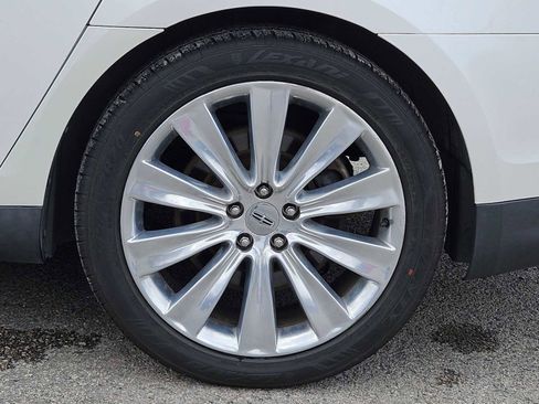 Used 2015 Lincoln MKS AWD image 14