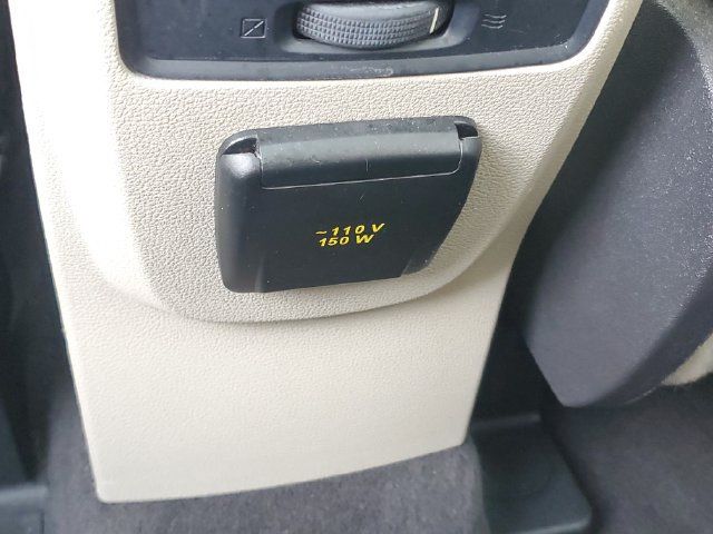 Used 2018 Ford Escape Titanium AWD/4WD image 12