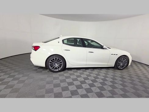 Used 2022 Maserati Ghibli Modena RWD image 36