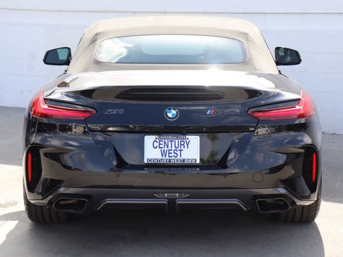Used 2025 BMW Z4 M40i w/ Premium Package image 24