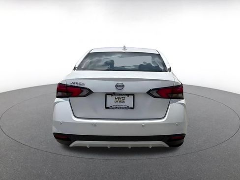 Used 2025 Nissan Versa SV FWD image 12
