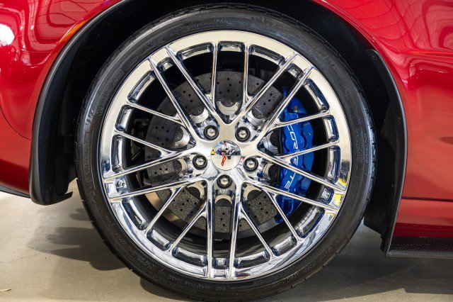 Used 2010 Chevrolet Corvette ZR1 w/ Preferred Equipment Group RWD image 23