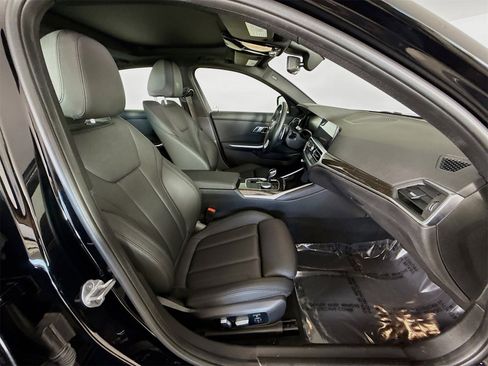 Used 2021 BMW 330i Sedan w/ Convenience Package image 29