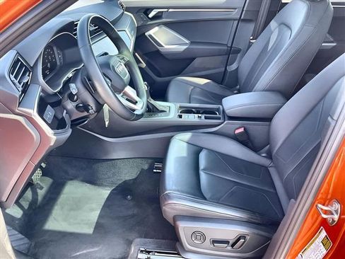 Used 2025 Audi Q3 2.0T Premium image 10