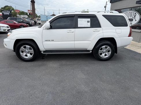 Used 2004 Toyota 4Runner Limited AWD/4WD image 4