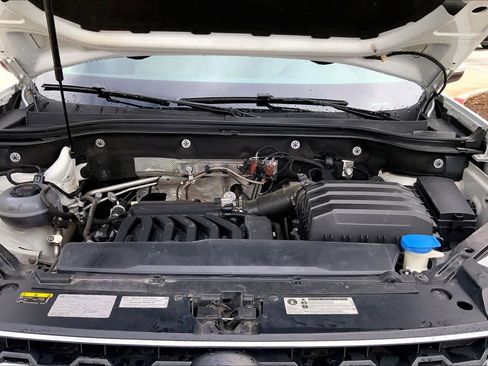Used 2018 Volkswagen Atlas SEL w/ R-Line Package FWD image 30