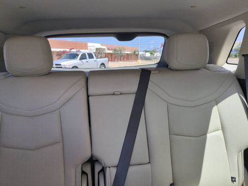 Used 2021 Cadillac XT5 Premium Luxury AWD/4WD image 33