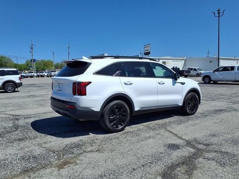 Used 2023 Kia Sorento S w/ Panoramic Sunroof Package AWD/4WD image 22