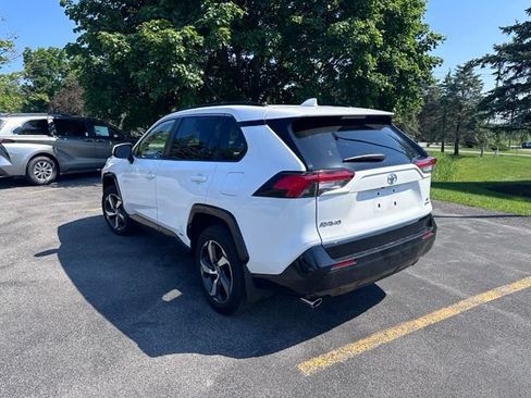 Used 2025 Toyota RAV4 SE AWD/4WD image 5
