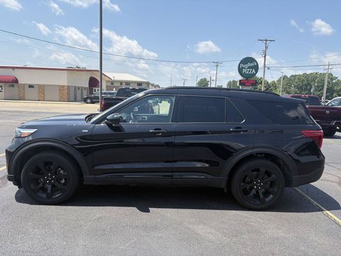 Used 2023 Ford Explorer ST-Line w/ Class IV Trailer Tow Package AWD/4WD image 5