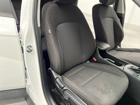 Used 2024 Hyundai Kona SEL AWD/4WD image 28