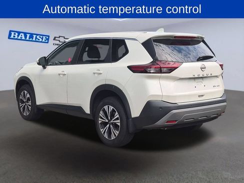 Used 2023 Nissan Rogue SV AWD/4WD image 5