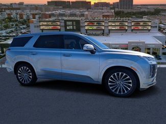 Used 2024 Hyundai Palisade Calligraphy video 1