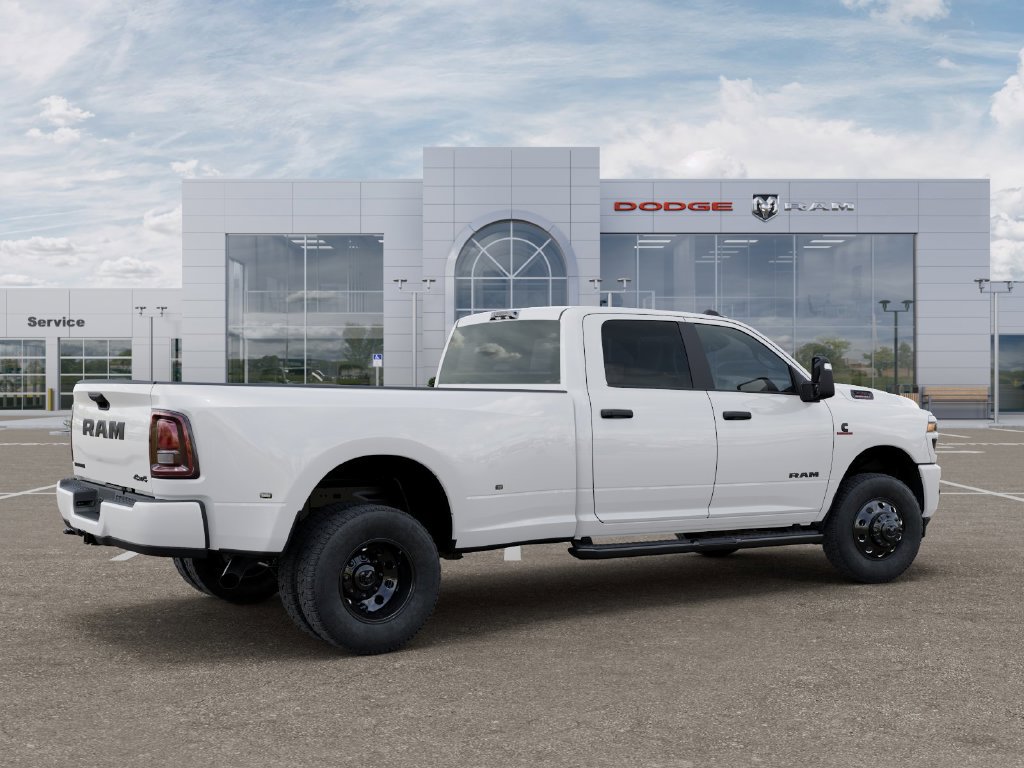 New 2027 RAM 3500 Big Horn AWD/4WD image 4