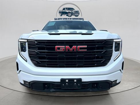 Used 2022 GMC Sierra 1500 Elevation image 9