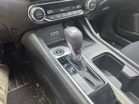 Used 2021 Nissan Sentra SV FWD image 18