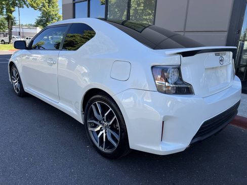 Used 2015 Scion tC FWD image 6