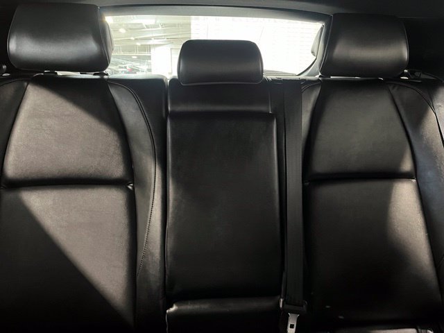 Used 2024 MAZDA MAZDA3 s FWD image 12