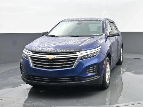 Used 2022 Chevrolet Equinox LS w/ LS Convenience Package AWD/4WD image 22