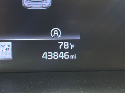 Used 2025 Kia Soul LX w/ LX Technology Package image 38