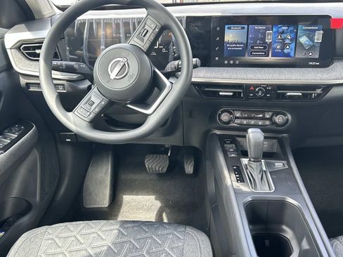 New 2026 Nissan Kicks SV w/ SV Premium Package FWD image 21