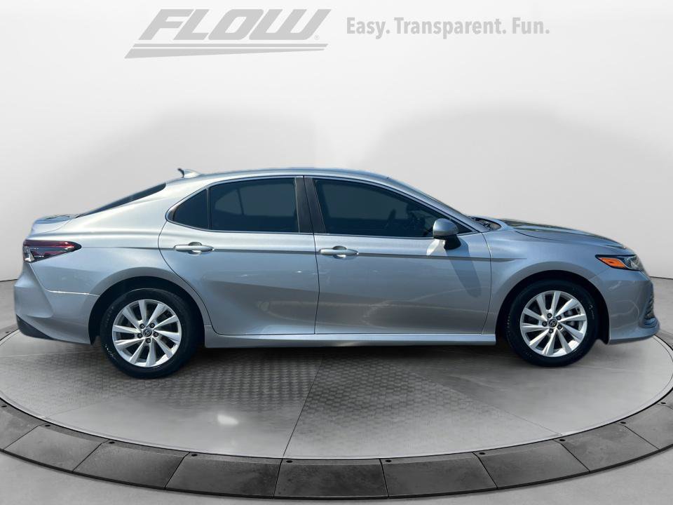 Used 2022 Toyota Camry LE FWD image 10