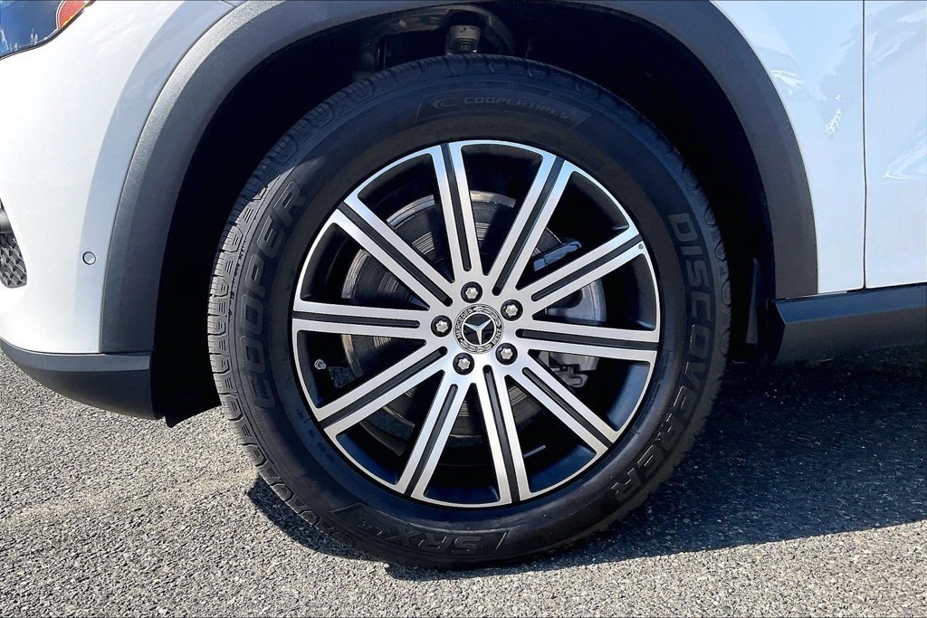 Certified 2025 Mercedes-Benz GLE 450 4MATIC image 8