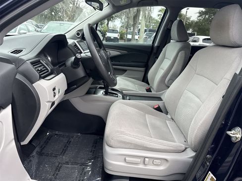 Used 2017 Honda Pilot EX image 13