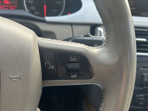 Used 2009 Audi A4 2.0T Premium image 6