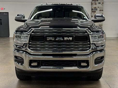 Used 2022 RAM 3500 Limited image 2