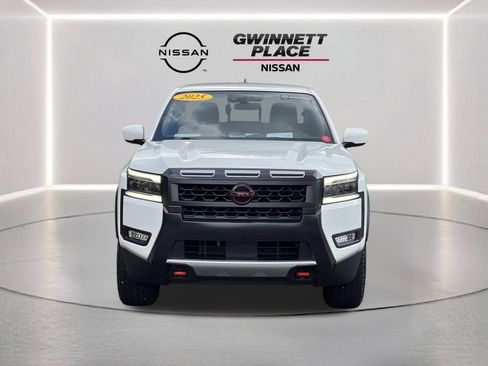 Certified 2025 Nissan Frontier Pro-X RWD image 28