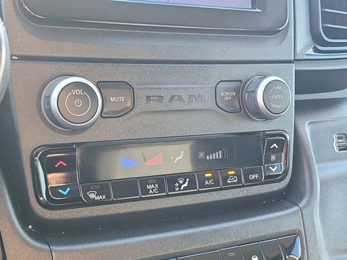 Used 2023 RAM ProMaster 2500 image 21