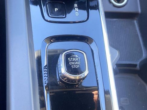 Used 2024 Volvo S60 B5 Core image 17